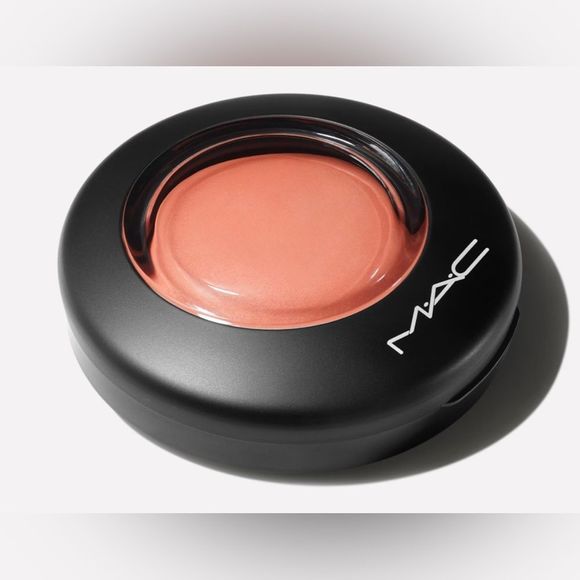 MAC LOVE ME, LIKE ME Mineralize Blush NIB - Picture 2 of 9